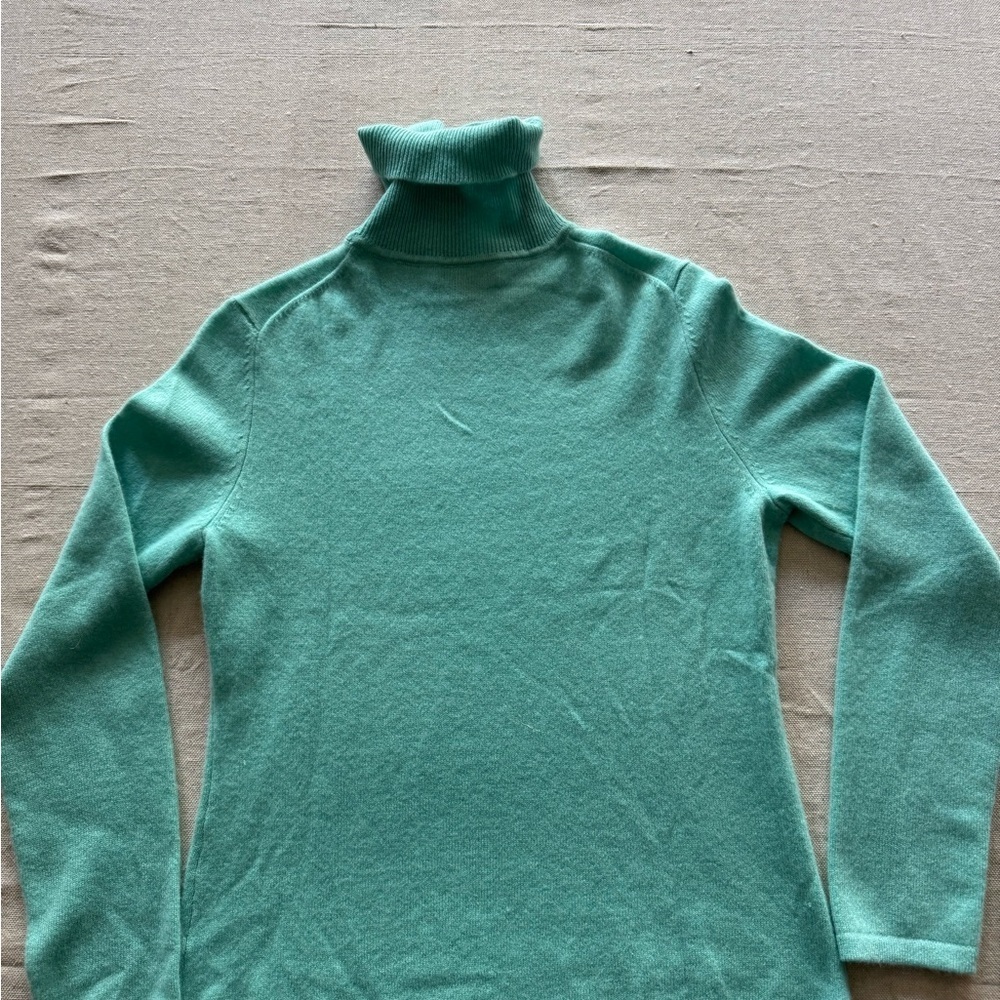 100% Cashmere Teal Turtleneck Sweater - Picture 7 of 7